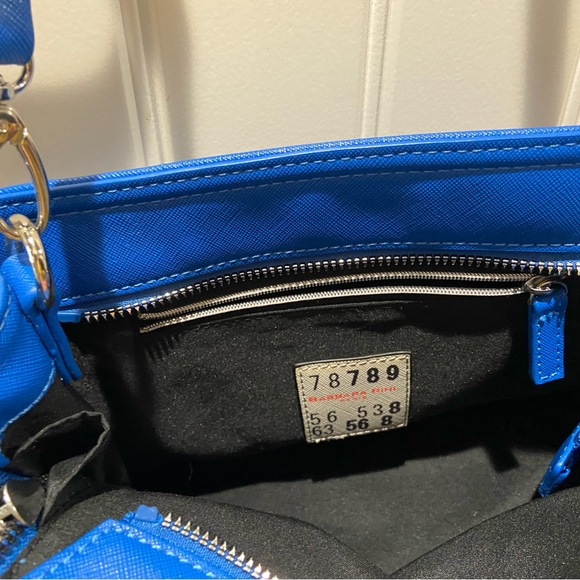 Barbara Rihl Paris Crossbody - Picture 10 of 10